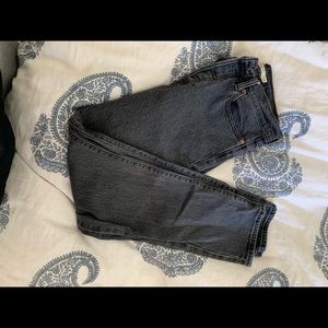 Size 28 Gray Wedgie Levi Jeans